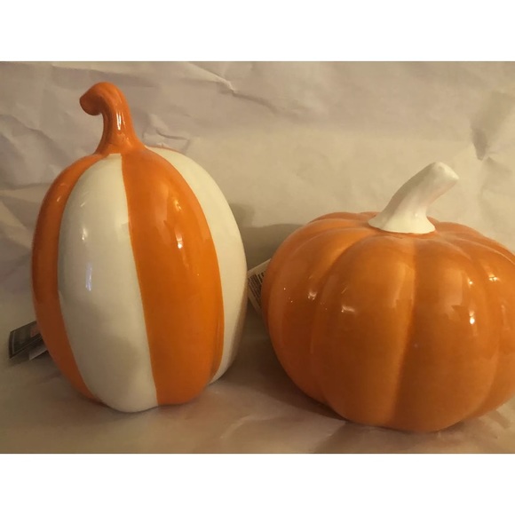2 Bullseye Target Ceramic Pumpkins Jack O Lantern - Picture 6 of 7